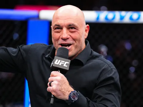 Joe Rogan tái xuất UFC 326, dàn bình luận viên quy tụ ba nhà cựu vô địch