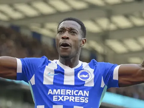 Huyền thoại Arsenal cảnh báo hiểm họa từ Welbeck