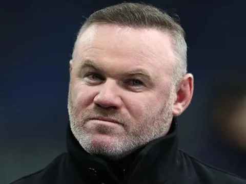 Richards tin Wayne Rooney đủ tài năng để đứng ngang Ronaldo