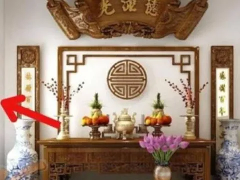 3 lỗi phong thủy trên bàn thờ nhiều gia đình mắc phải: Sửa ngay kẻo hao tài, gia đạo bất an