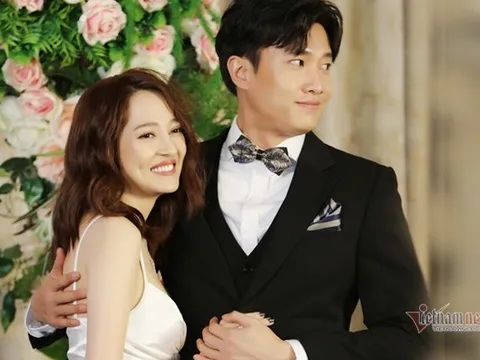 Bảo Anh bất ngờ đăng ảnh thân mật cùng Quốc Trường