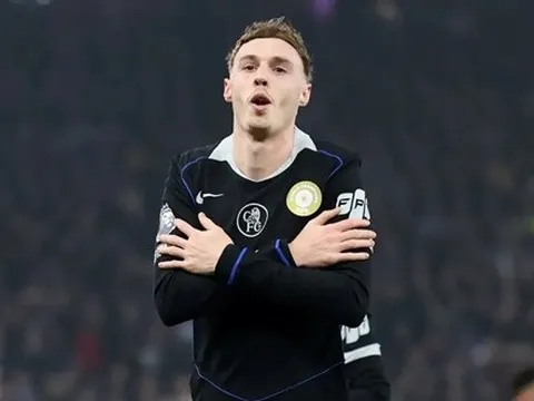 Palmer khẳng định đẳng cấp nhạc trưởng trước Aston Villa