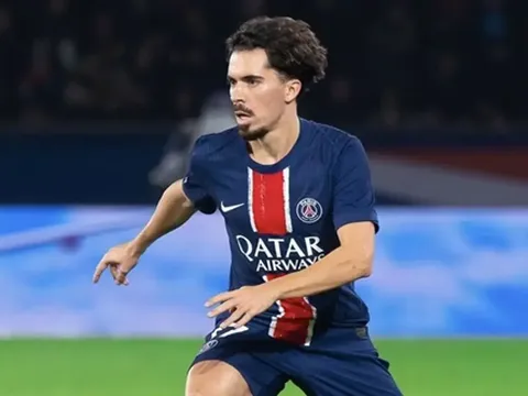 Vitinha cam kết tương lai với PSG, gọi tin đồn đến Real Madrid là "ngớ ngẩn"