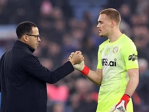 Bản lĩnh thép giúp Liam Rosenior đập tan hoài nghi tại Chelsea