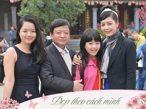 Nữ NSƯT hay "bắt nạt" chồng ngày 8/3: Ông xã là Chủ tịch, 2 con gái cách nhau 16 tuổi "hưởng" trọn nét của mẹ