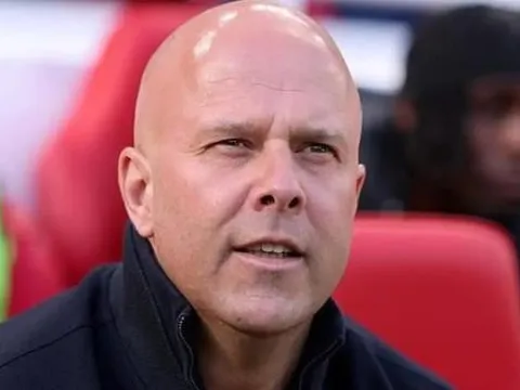 Tái đấu Wolves, Arne Slot nói về căn bệnh thủng lưới phút chót