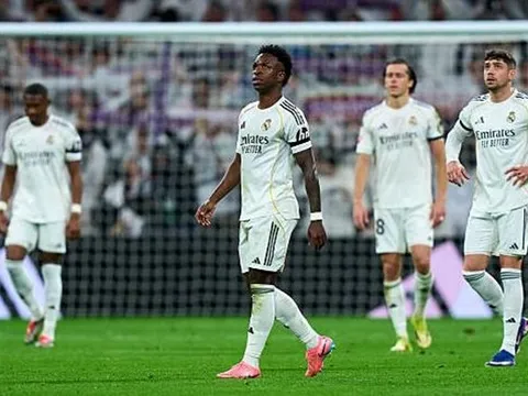 Khi Real Madrid "gãy cánh" giữa tâm bão nhân sự