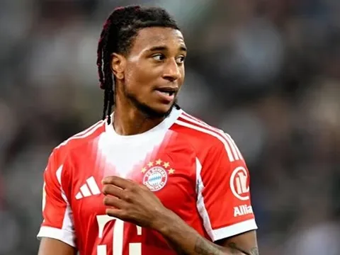 Romano dập tắt hy vọng mua Olise của Liverpool