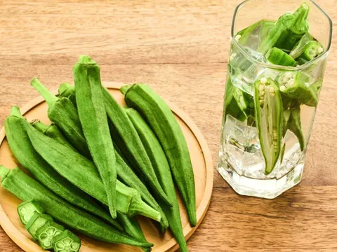 Cách uống nước đậu bắp vừa  giảm cân nhanh vừa giảm đau xương khớp