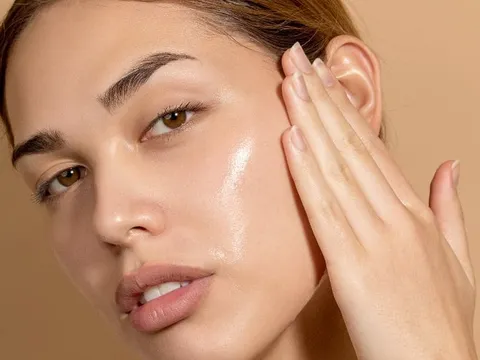 Công thức sữa rửa mặt tự nhiên giúp làm sạch da dầu mà không gây khô