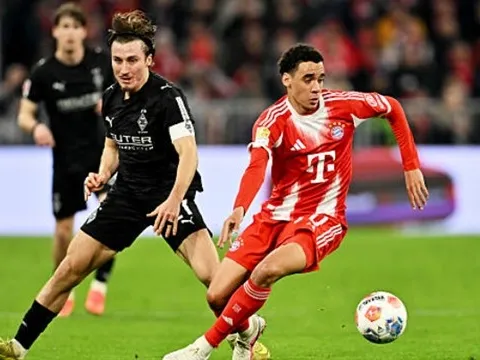 Musiala rực sáng giúp Bayern Munich nghiền nát Gladbach 4-1