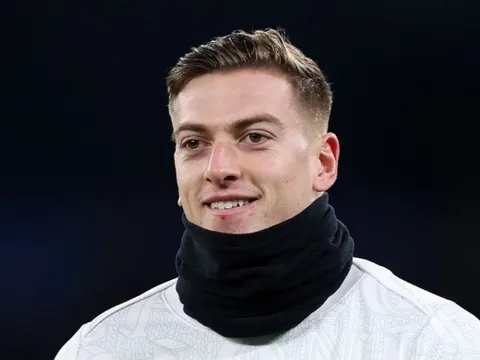 Chelsea xoay tua hàng loạt vị trí trận gặp Wrexham