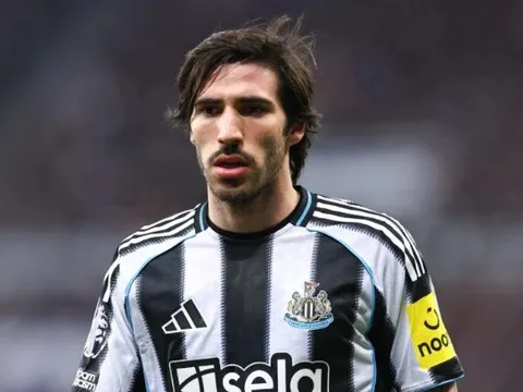 Arsenal cần Sandro Tonali hay một trái tim thuộc về London?