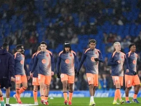 Hansi Flick phải trổ tài "liệu cơm gắp mắm" trước Bilbao