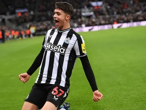 Newcastle mất Lewis Miley trong đại chiến với Man City và Barcelona