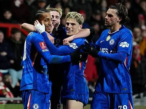 Chelsea thoát hiểm ngoạn mục trước 10 người Wrexham