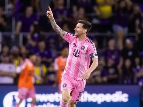 Mascherano ngả mũ khi Messi áp sát mốc 900 bàn