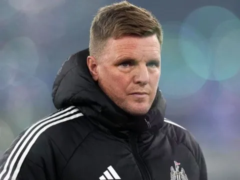 Eddie Howe cảnh báo Arsenal về sức mạnh của Man City