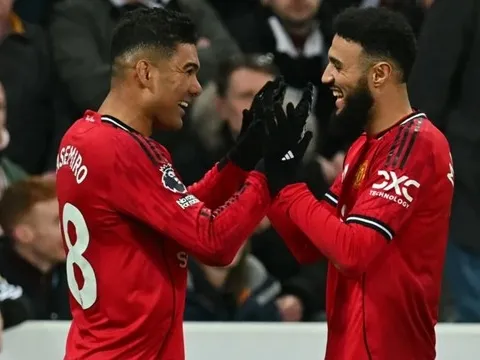 Mazraoui cảnh báo Man Utd về khoảng trống Casemiro để lại