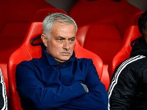 Mourinho thừa nhận Benfica hết cửa vô địch nếu thua Porto