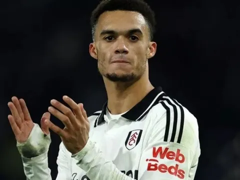 Antonee Robinson là mảnh ghép hoàn hảo cho MU