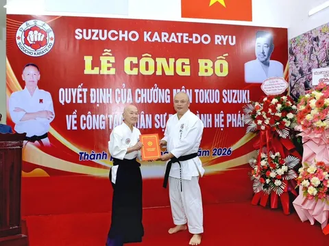 Võ sư Lê Văn Lộc giữ cương vị Trưởng tràng Suzucho Karate-Do Việt Nam