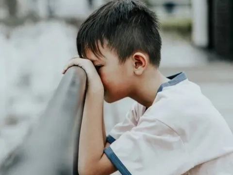 Trốn khỏi nhà vì sợ cha, cậu bé mang tiếng “mất gốc” gần 50 năm và cuộc đoàn tụ đẫm nước mắt