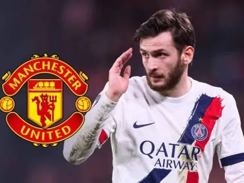 MU săn Kvaratskhelia giữa lúc nội bộ PSG rạn nứt