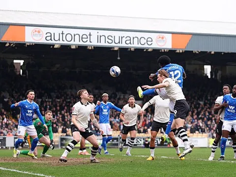 HLV Sunderland lý giải nguyên nhân dẫn đến cú sốc ở FA Cup