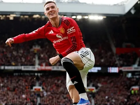 Benjamin Sesko chính là bản nâng cấp hoàn hảo của Rasmus Hojlund