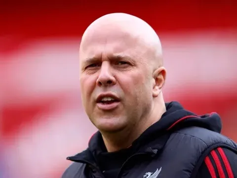 Slot được khuyên dùng Robertson thay Kerkez ở C1