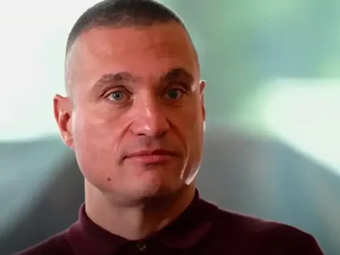 Vidic tiếp sức mong Carrick đưa MU dự Champions League