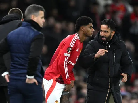 Man Utd đang phải trả giá đắt cho sai lầm của Amorim