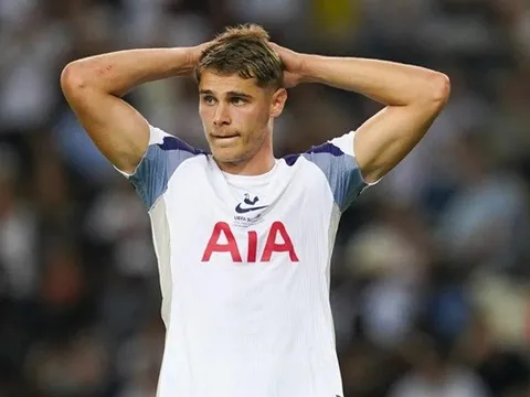 Liverpool ngó lơ Van de Ven dù trung vệ này muốn gia nhập