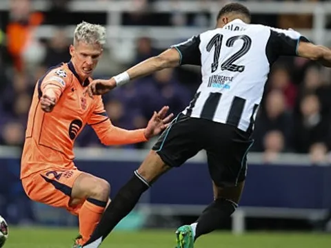 4 điểm nhấn Newcastle 1-1 Barca: Sai lầm tai hại của Thiaw