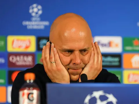 Cựu sao Liverpool cạn lời vì Slot bỏ rơi sao trẻ