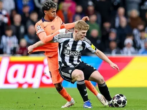 Khóa chặt Yamal, sao Newcastle ghi điểm mạnh với HLV Tuchel