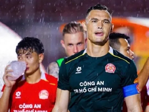 Nghịch lý tuyển Việt Nam thừa thủ môn thiếu tiền đạo