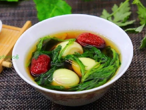 Phụ nữ ăn trứng luộc ngải cứu vào buổi sáng, sau 1 tháng cơ thể có 4 thay đổi bất ngờ