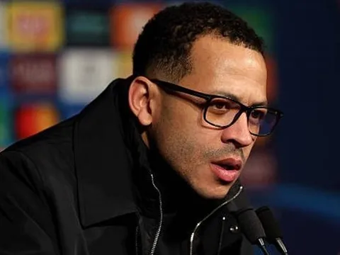 Liam Rosenior chỉ trích học trò sau trận thua PSG