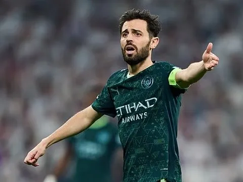 Man City thảm bại 0-3, Bernardo Silva thừa nhận sự đen tối