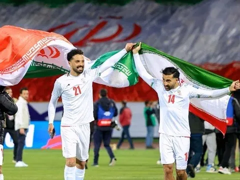 Khi thời cuộc tước đoạt giấc mơ World Cup của tuyển Iran