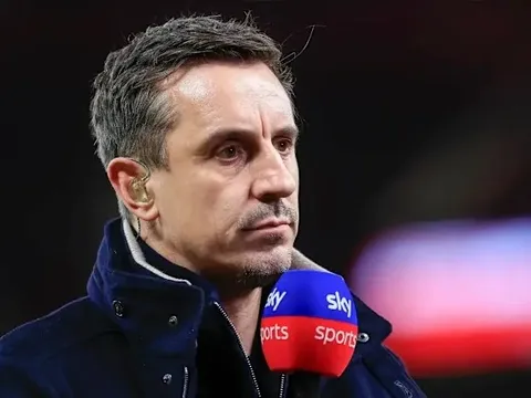 Neville phán Tottenham rớt hạng tốt cho Ngoại hạng Anh