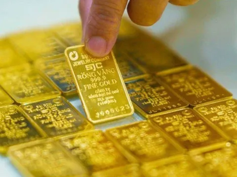 Giá vàng hôm nay 12/3: Vàng trong nước chạm mốc 187 triệu đồng/lượng