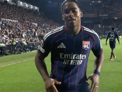 Endrick nhảy Samba sau bàn thắng giải cứu Lyon