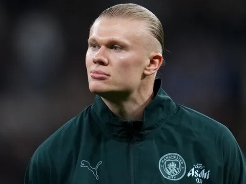 Vụ Barca săn Haaland chỉ là chiêu bài tranh cử