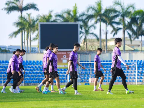 Soi trận Becamex TPHCM vs Hà Tĩnh: Chủ nhà sa lầy; Khách rình rập