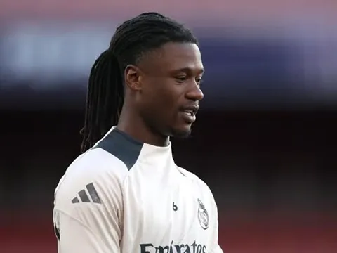 Liverpool rộng cửa chiêu mộ Camavinga từ Real Madrid