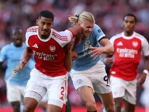 Đá trước hay sau định đoạt ngôi vương Arsenal, Man City?
