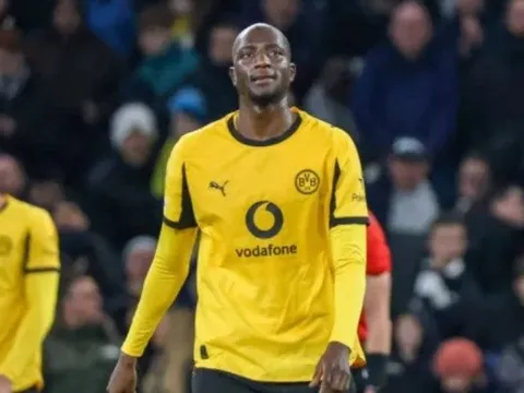 Soi trận Borussia Dortmund vs Augsburg: Đòi nợ tại Signal Iduna Park